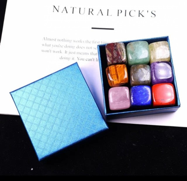 Nytt Premium Chakra sett med 9 stener i 1.5 - 2cm størrelse