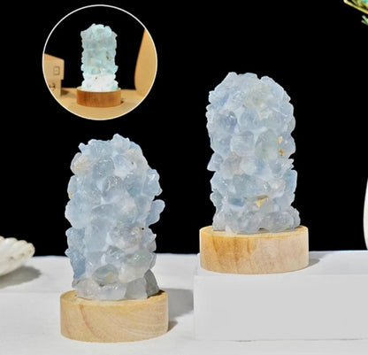 10cm håndlaget Celestite Råstens Led lampe på trebase m/usb ledning