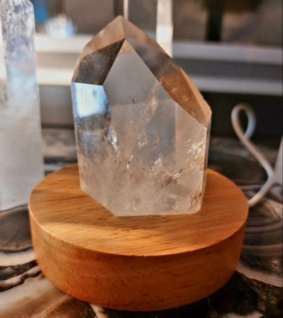 Brazilian Spiritual Clear Quartz High Quality Tower , ca. 5 -6 cm - 150 gram, small
