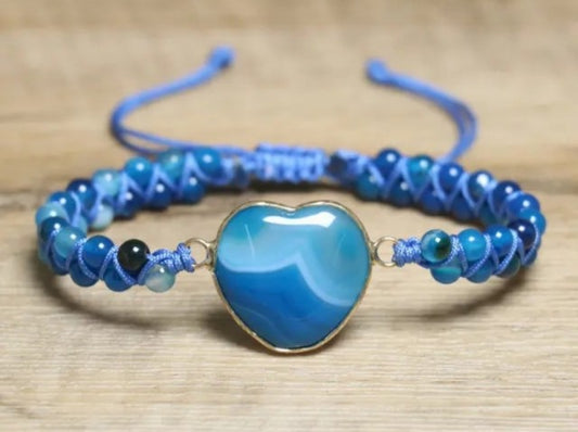 Enkle og vakre Chambhala 2 rader armbÅnd m/ Hjerteformet BlÅ Agate sten og smÅ tilsvarende stener ( justerbart )