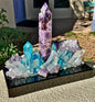 Fantastisk hÅndlaget QUARTZ & AMETHYST CRYSTAL Lysdekorasjon  - " CRADLED MOON "