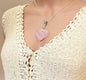 Nye, hÅndlagede Rose Quartz Heart Anheng m/kjede ( Unconditional Love) , Silverplated, 35mm