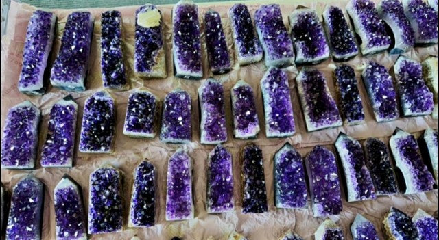 Kampanje Uruguay & Brazilian Ametyst Geode - Agate Tower, 300  - 400 gram