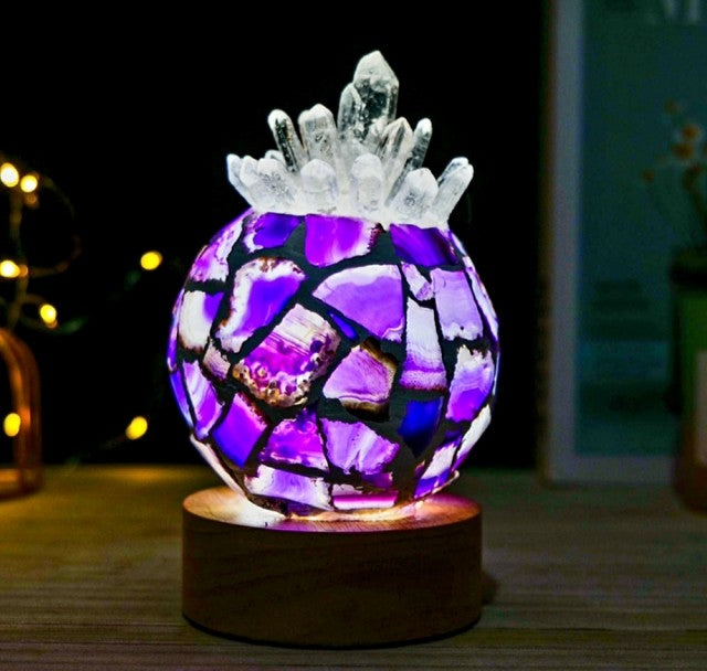 Ny, dekorativ Lilla Agat & Clear Quartz Krystallampe i "Pineapple" Design