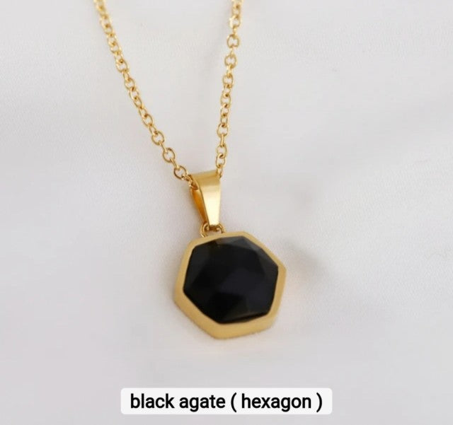 NEW MICCI JEWELRY NATURAL STONE NECKLACES, 45cm , Gold Elecrtroplated, Black AGATE Quartz 16mm Hexagon