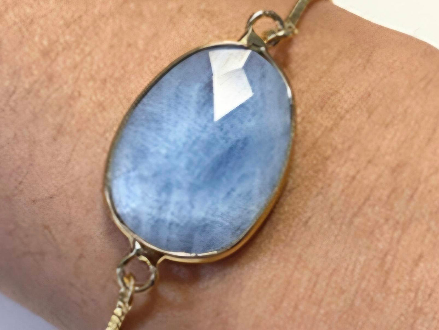 Nye MICCI Design Petit Armbånd, Gold Electroplated m/justerbar lenke, oval sten - Aquamarine