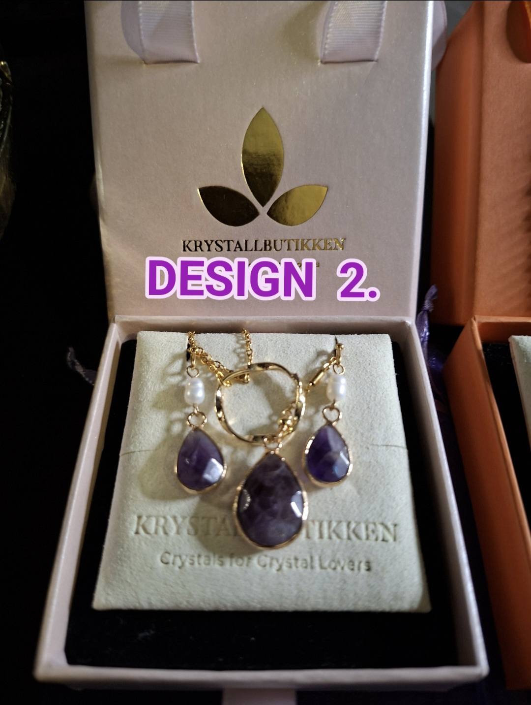 Månedens Gavetips / Ametyst Smykkesett fra MICCI DESIGN ( Kjede + Øredobber + Bonusgave ), Tear Drop Stendesign, Gold Electroplated !
