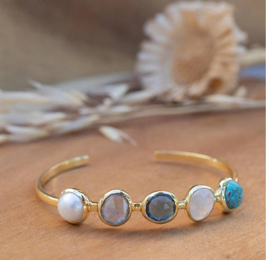 CILA Design Armbånd w/ Moonstone, Labradorite, Iolite Hydro, Copper Turquise, Perle, 5 Stone Design, Gold Electroplated