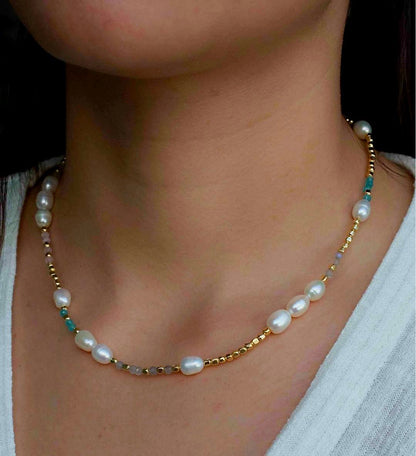 Nytt og vakkert CILA Perle & Quartz Halskjede med Labradorite, Aqua Chalsedony, Rose Quartz, 18K Goldplated