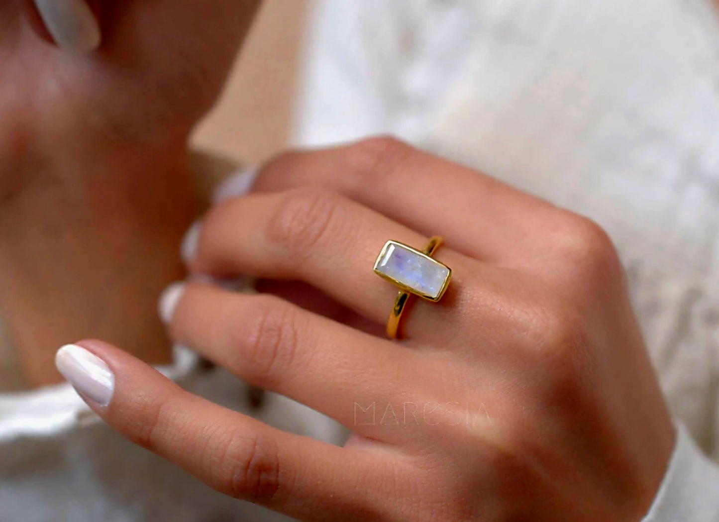 Ny & Trendy 18K Goldplated Ring - Moonstone sten