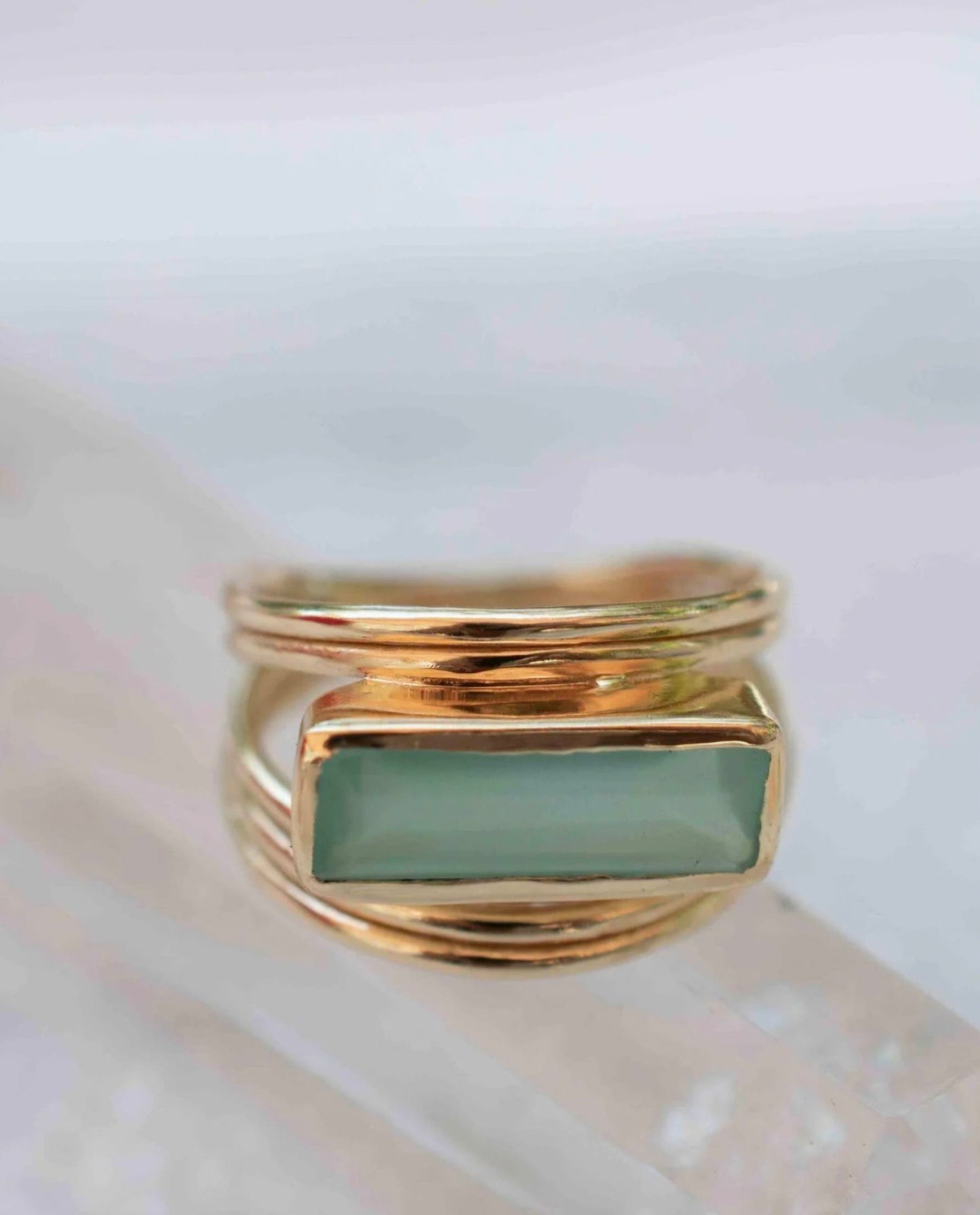 Ny & Trendy 18K Goldplated Ring - Model "Jani" Aqua Chalsedony sten