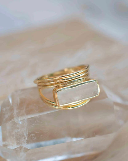 Ny & Trendy 18K Goldplated Ring - Model "Jani" Moonstone sten