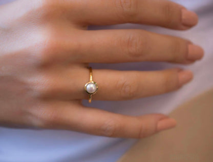 Ny & Trendy 18K Mareshia Goldplated Ring - White Perle