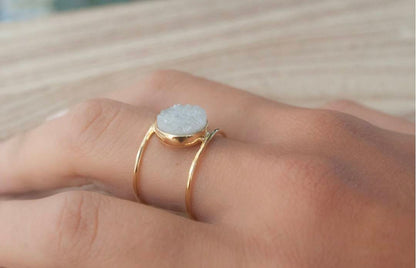 Vakker White Druzy 18K Goldplated over sterling silver Ring - modell " Helen "