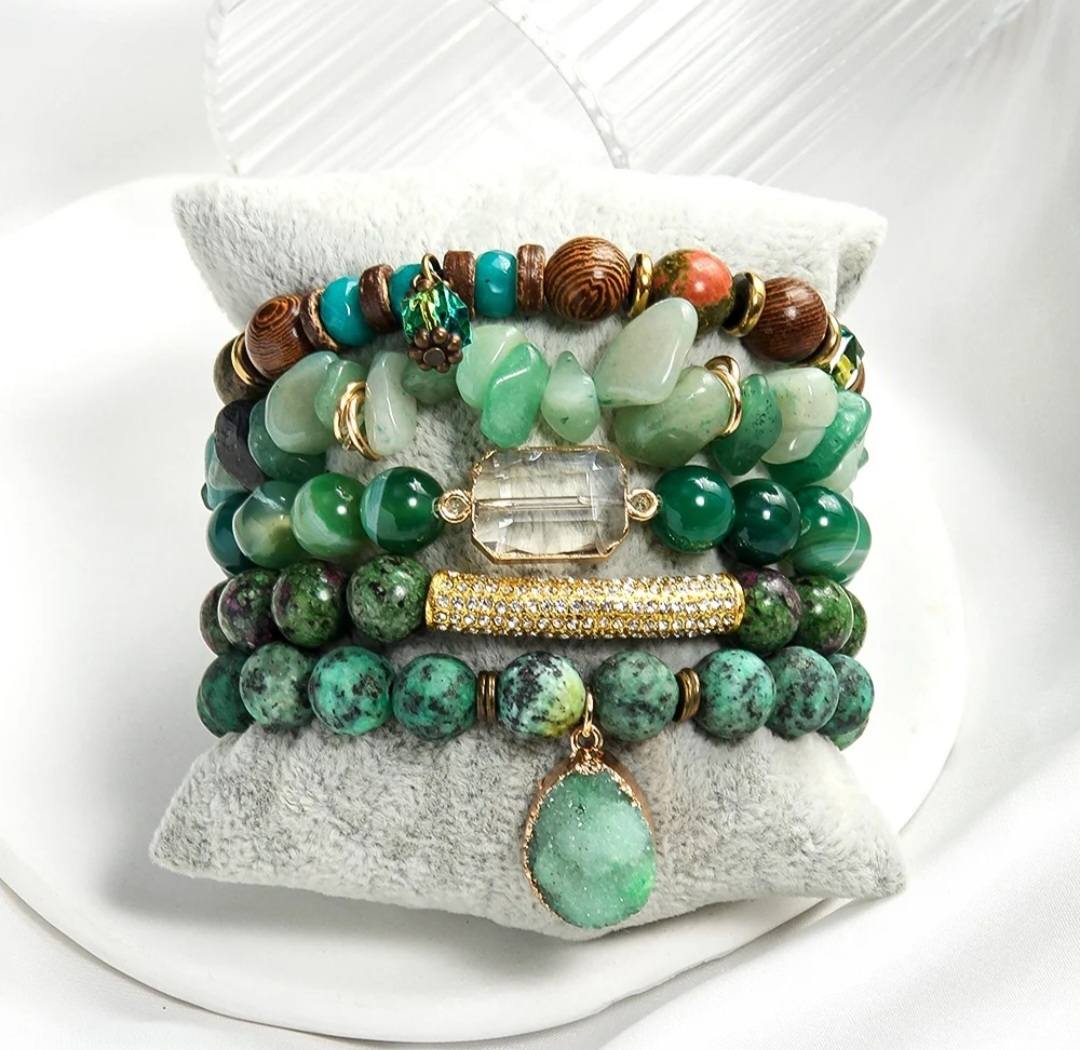 Nye, BoHo Mediterraen 5 rader, fleksible armbånd med druzy Agat sten og decor, Green Design