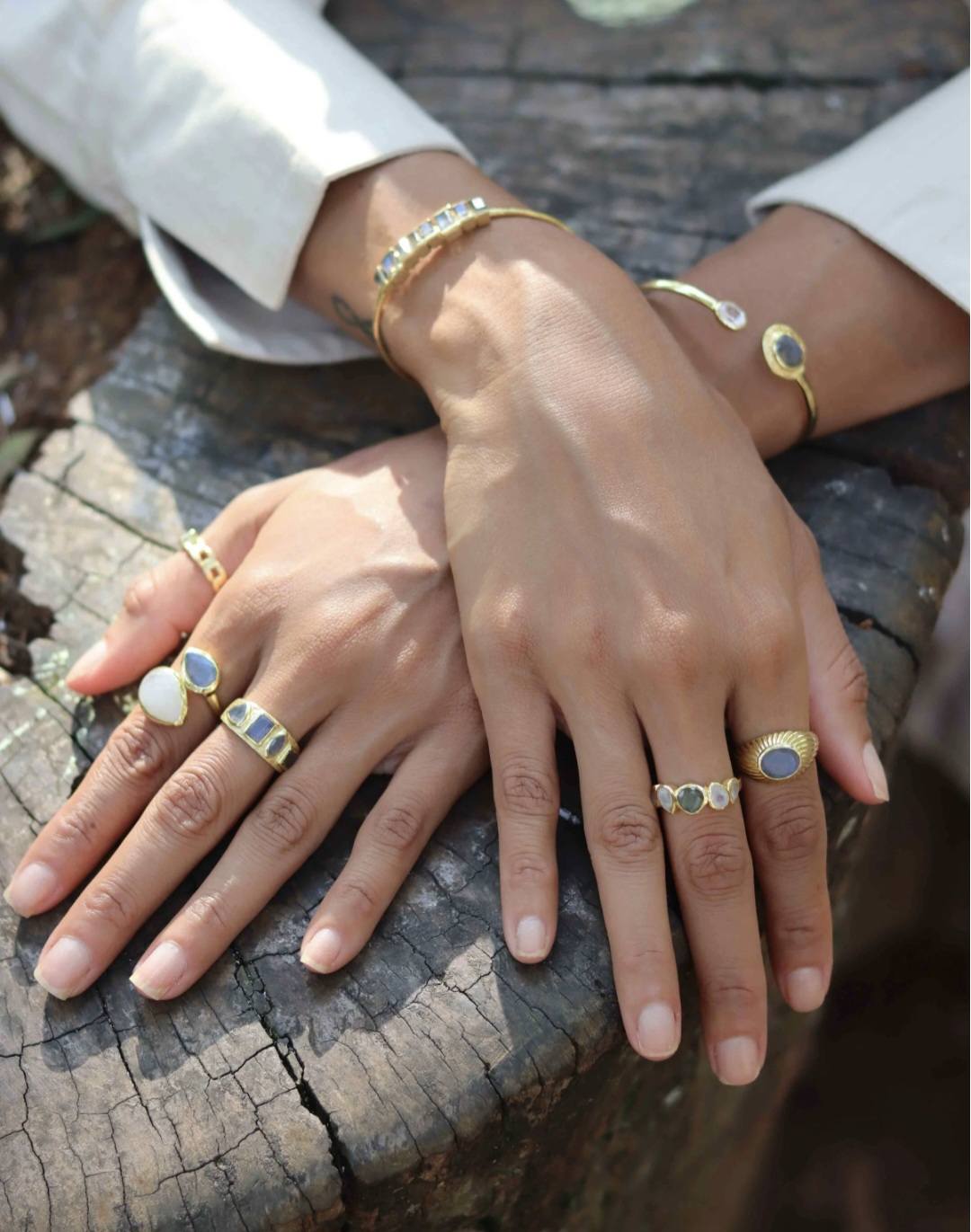 Håndlaget ny Design Ring " Marilia " - 2 stone ringdesign med Moonstone og Labradorite, Gold Electroplated