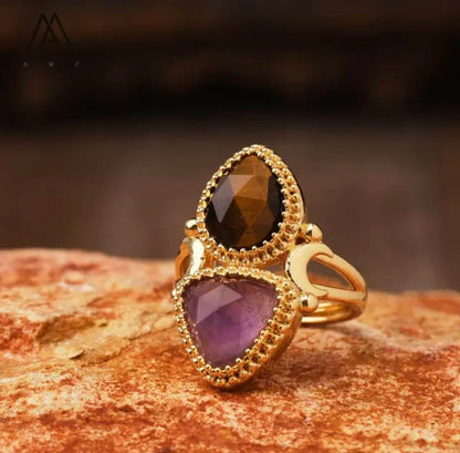Nye MICCI Design Natural Two Stone Rings, 18K Goldplated, one size - justerbar, Ametyst og Tiger Eye