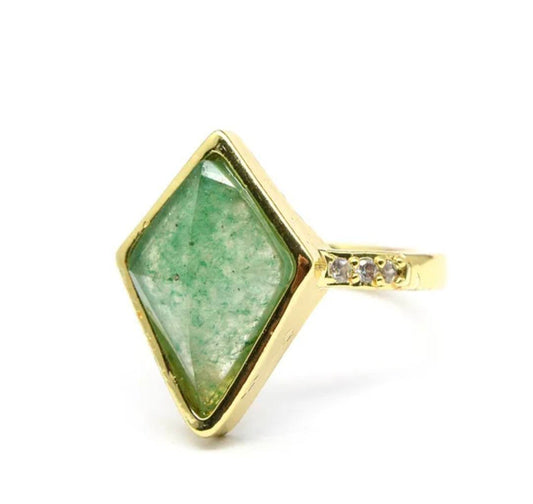 Nye MICCI Design Natural Triangel Green Strawberry Quartz Stone Ring, 18K Goldplated, one size - justerbar