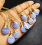 Supervakre AA kvalitet naturlig Blue LACE AGATE Dråpeanheng Gold plated m/kjede, ca. 25x15mm
