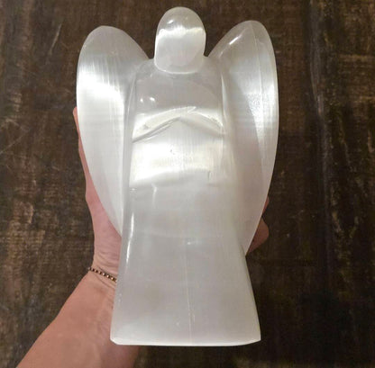Vakker, håndlaget XL Moroccan Angel ca. 20cm&nbsp;med dekorativ Led Trebase og lysjustering