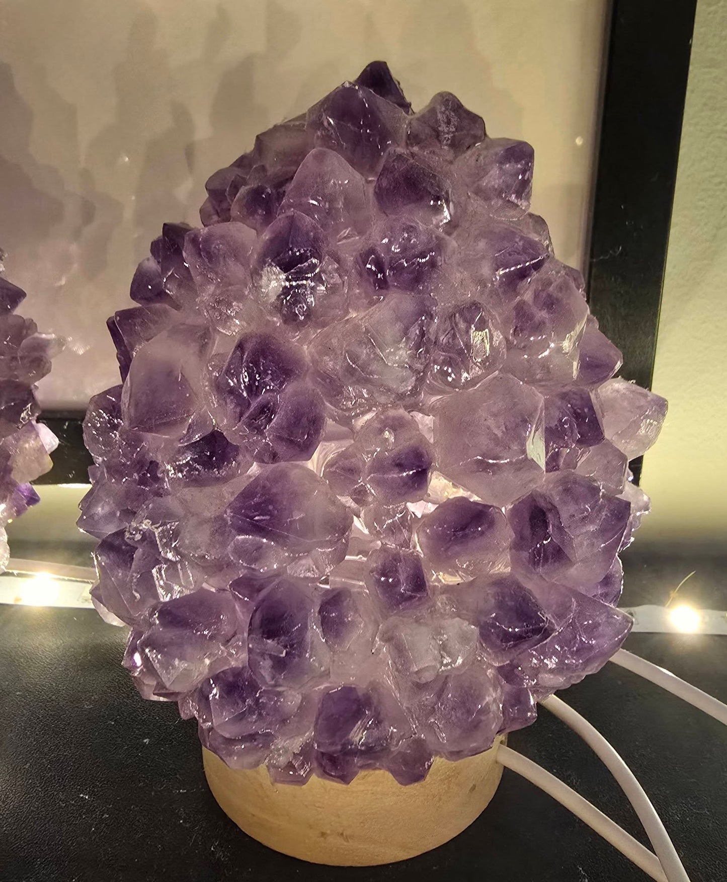 Unik, håndlaget Rå Ametyst BUD Crystal Led Lamp m/trebase og usb, ca. 13x10cm - 500gram, Medium Size, vario lys ( Hvit, Purple, Green, Blue )