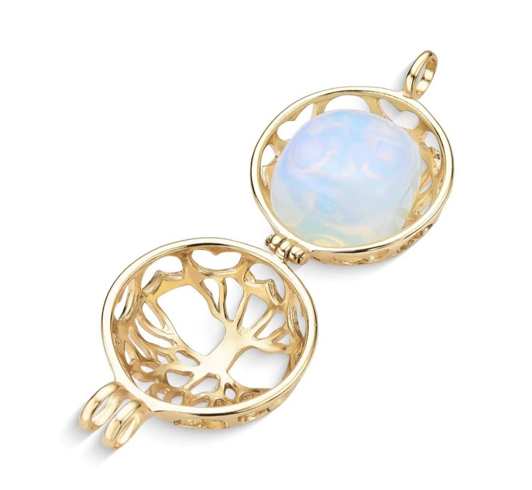 New BrazilGem 18K Goldplated Necklace w/ "Tree of Life" Case and 7 natural stones