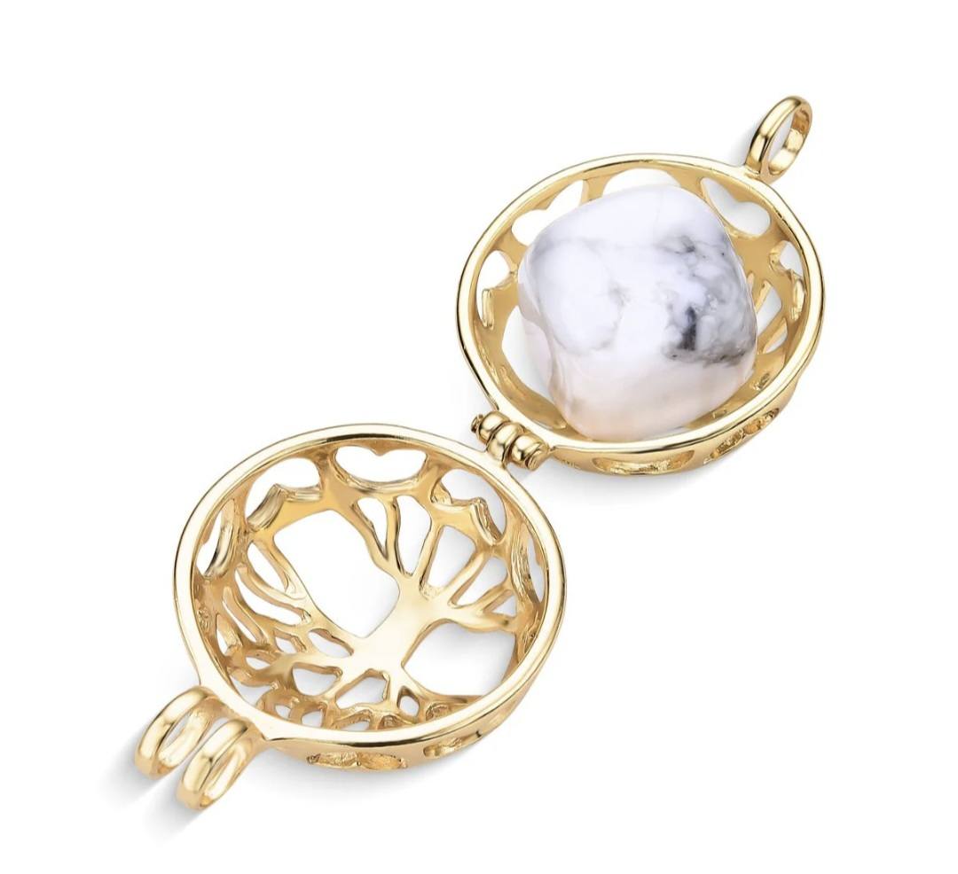 New BrazilGem 18K Goldplated Necklace w/ "Tree of Life" Case and 7 natural stones