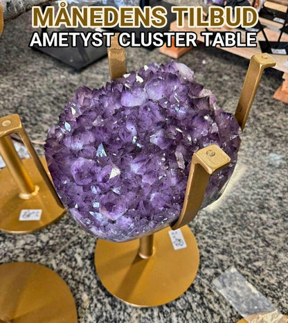 MÅNEDENS UTVALGTE / 40% OFF - Extra Plus Amethyst AAA+ Quality Geode Coffe - Side table Golden Metal Frame Table w/Druzy big Cluster, 16.3kg, ca.45x30cm, Høyde 45cm