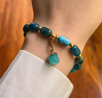 Enkle, fleksible Design Armbånd med naturstener og charms, Apatite
