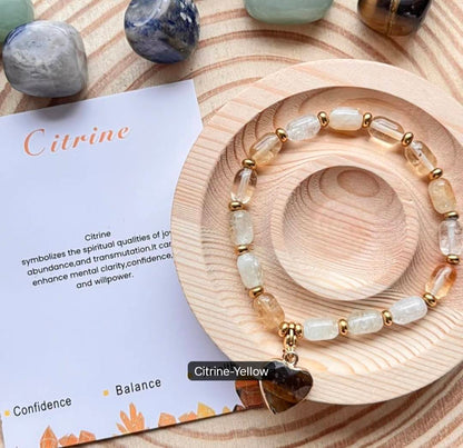 Enkle, fleksible Design Armbånd med naturstener og charms, Citrine