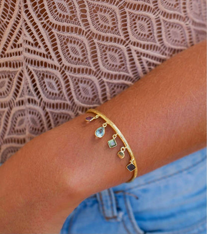 CILA " Emma " Design Armbånd w/, Ametyst, Blue Topaz, Peridot, Iolite Hydro, 18K Gold Electroplated&nbsp;