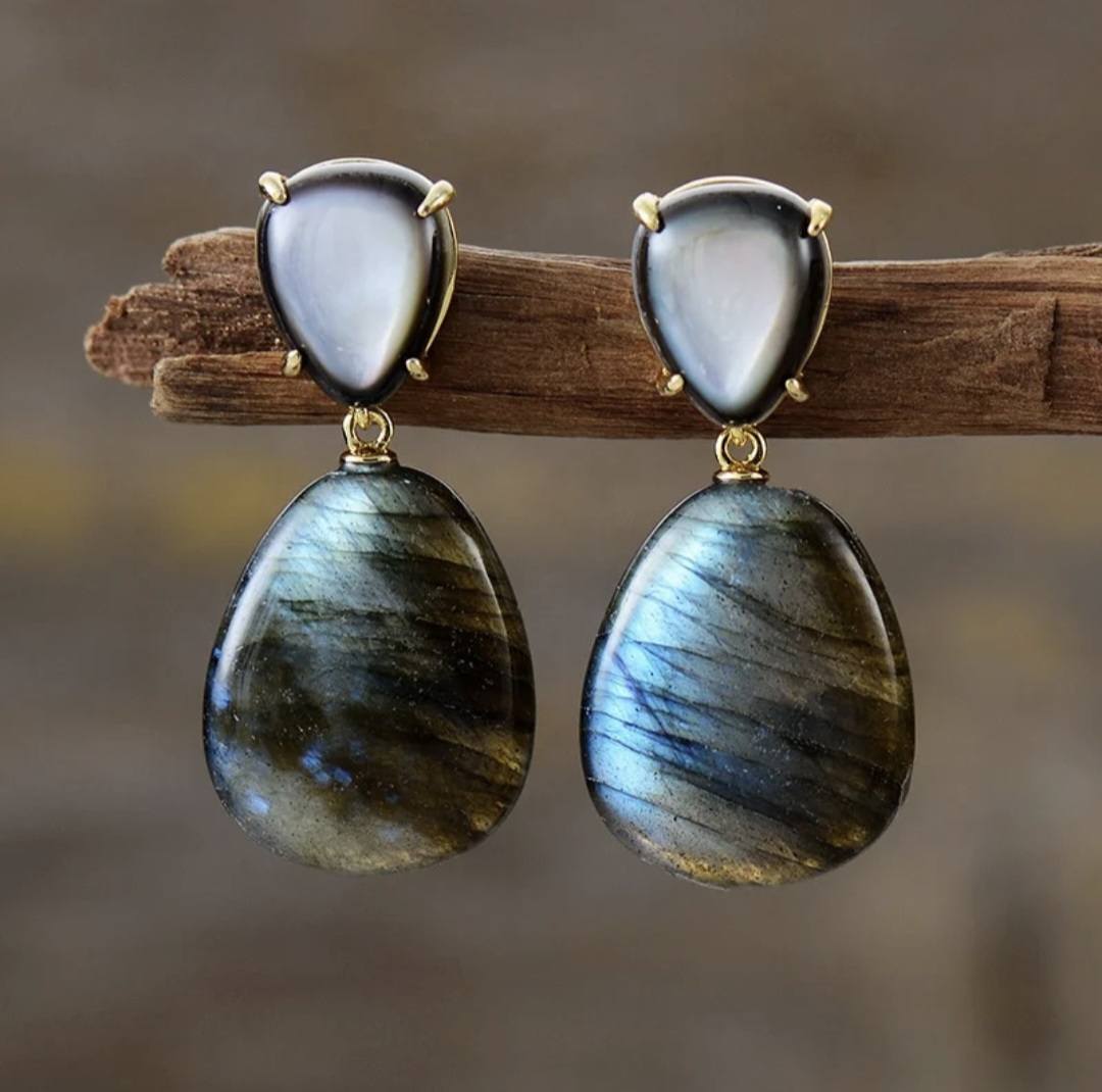 Nye MICCI DESIGN natural Labradorite Øredobber, Gold Electroplated