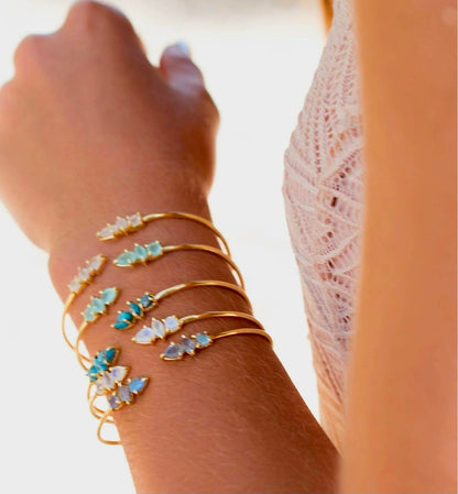 CILA " Yasmin " Design Armbånd w/, Aqua Chalsedony, 18K Gold Electroplated