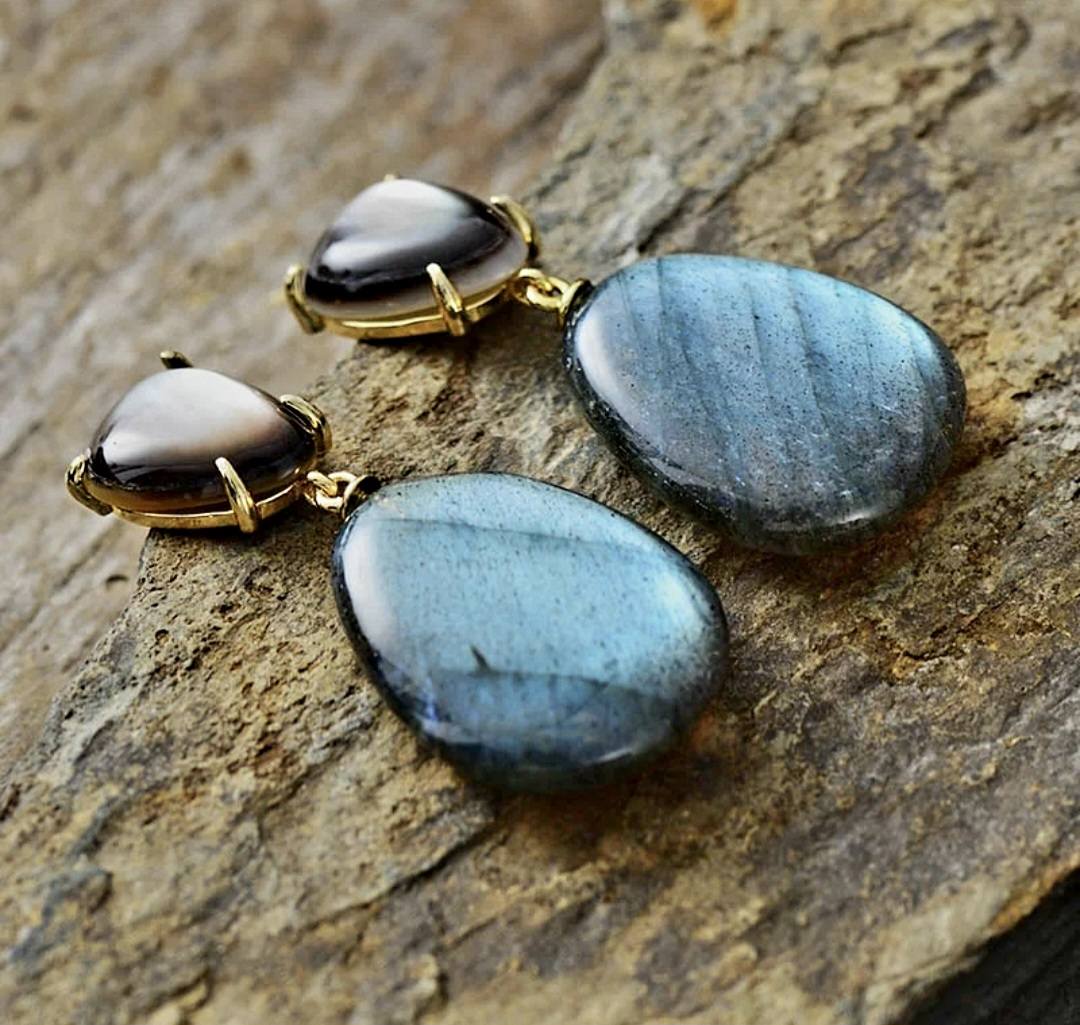 Nye MICCI DESIGN natural Labradorite Øredobber, Gold Electroplated