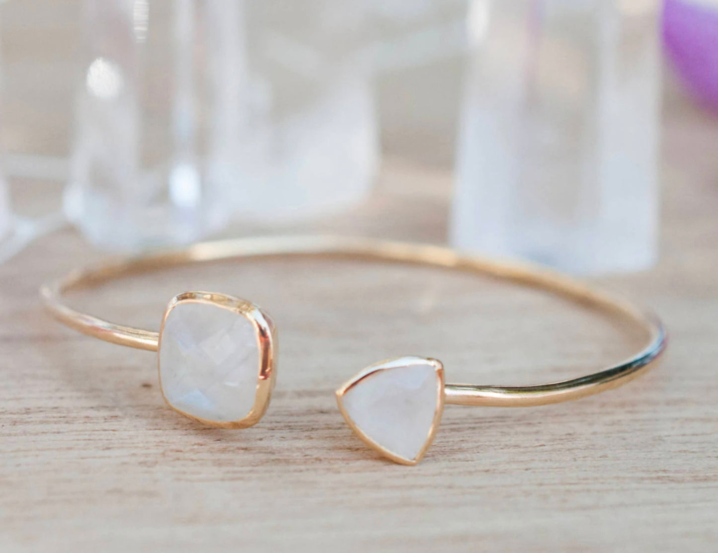 CILA Design Armbånd w/ , Moonstone , 18K Gold Electroplated