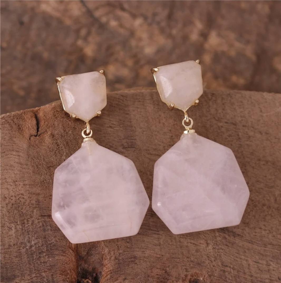Nye MICCI DESIGN natural Rose Quartz Øredobber, Gold Electroplated
