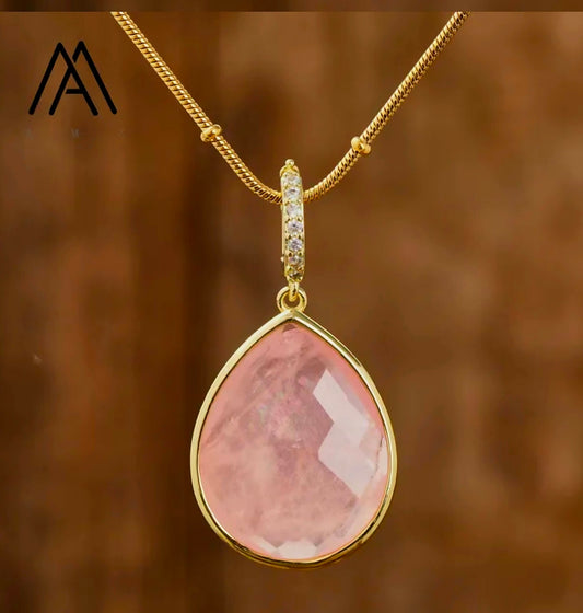MICCI Design Tear Drop Stone Kjede, 18K Goldplated, 20mm Rose Quartz Solitaire anheng