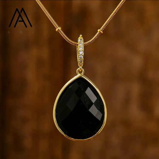 MICCI Design Tear Drop Stone Kjede, 18K Goldplated, 20mm Sort Onyx Solitaire anheng