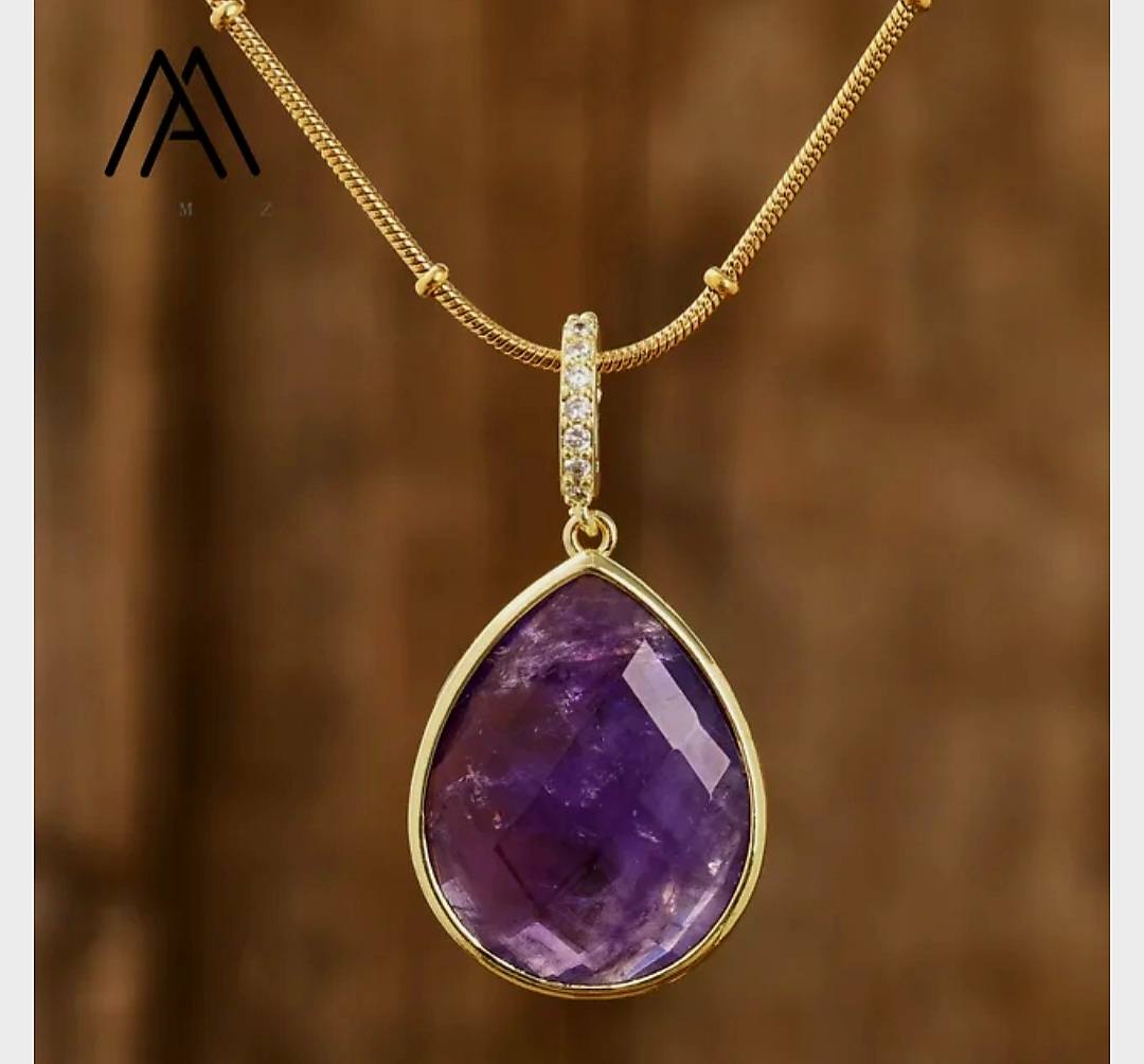 MICCI Design Tear Drop Stone Kjede, 18K Goldplated, 20mm Ametyst Solitaire anheng