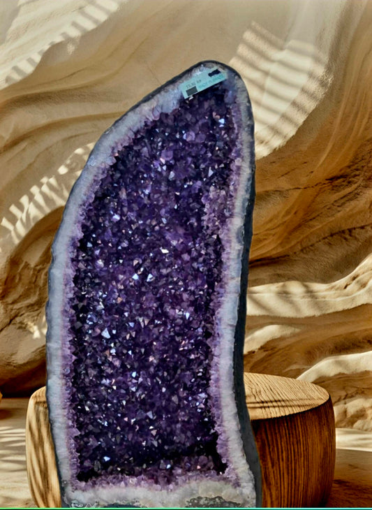 Månedens Utvalgte / High Quality Premium Tall AMETYST GEODE - Inntil 40% OFF + Fri Frakt - Unique Natural Crystal Cluster - 52x23x15cm - 19kg