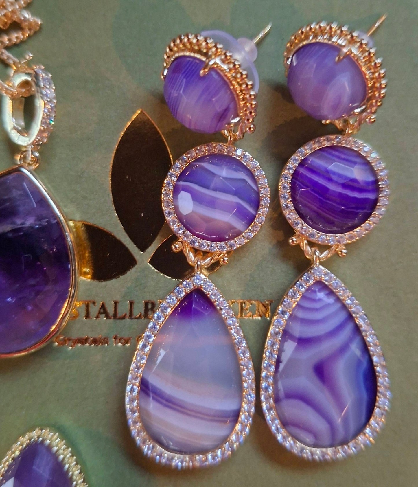 Nye MICCI DESIGN natural Purple AGATE Long Drop Øredobber, 58x17mm 24KGold Electroplated