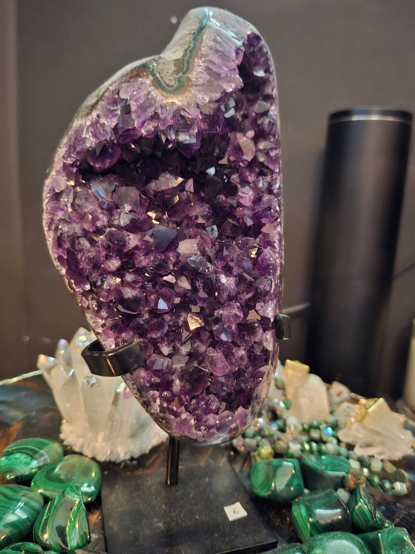 MÅNEDENS UTVALGTE / Beautiful Deep Purple Natural Amethyst Crystal Specimen - MWS1838, 1.2KG - 21.5x10.5cm