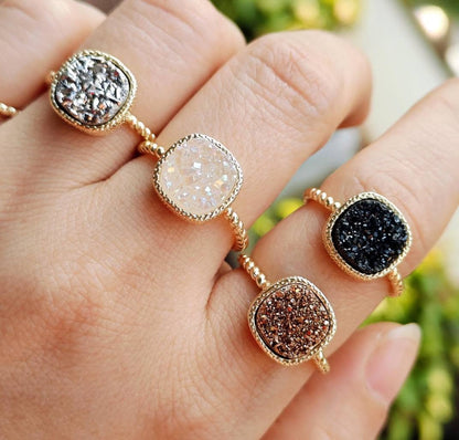 Ny Vintage Designring Druzy White Stone, 10x10mm - 18k Gold Electroplated