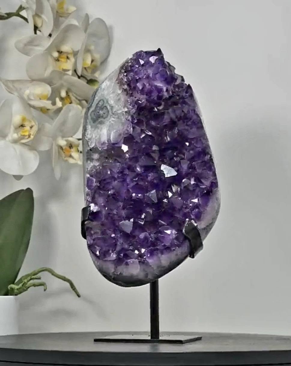Large Amethyst Cluster on Metal Stand with Super Shinny Crystals - MWS2736, 2.7kg - 25x12x11cm