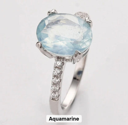 Ny & Trendy 925s Silver Art Deco Vintage Ring - med oval 8x10mm Aquamarine sten og zirkoner