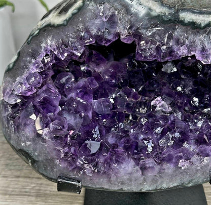 Natural Uruguayan Amethyst Geode on Stand - MWS2562, 4.5kg - 19x17x16cm