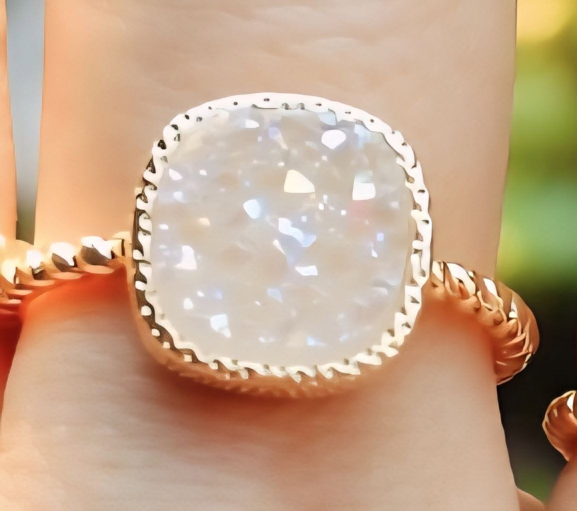 Ny Vintage Designring Druzy White Stone, 10x10mm - 18k Gold Electroplated