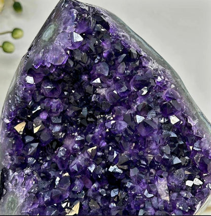 Amethyst Crystal Cluster Geode with Deep Purple Crystals - MWS2651, 29x17x15cm, 4.9kg