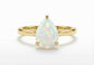 Vakker og Mareshia "Solitaire" enstens 9x7mm OPAL Ring, Gold Vermeil ( 925s Silver )