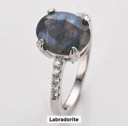 Ny & Trendy 925s Silver Art Deco Vintage Ring - med oval 8x10mm Labradorite sten og Zirkoner